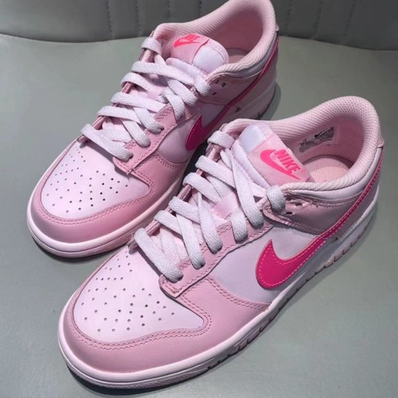 Nike dunk shoes for women